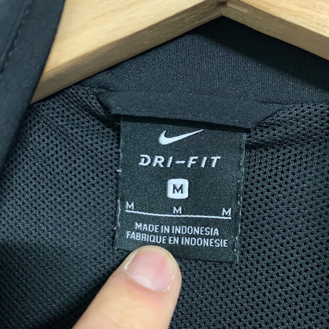 나이키 스우시 바람막이 M 상품이미지2