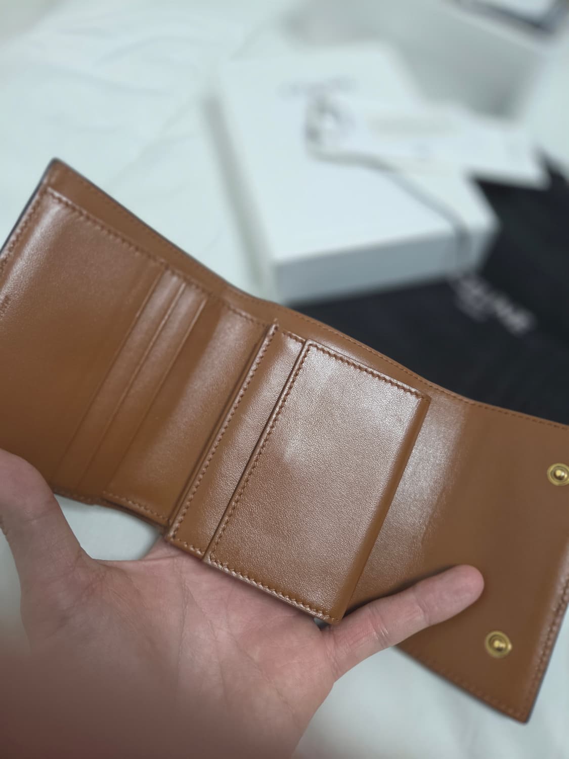[S급] 셀린느 트리오페 반지갑 브라운 (선물용으로도 추천) 상품이미지4