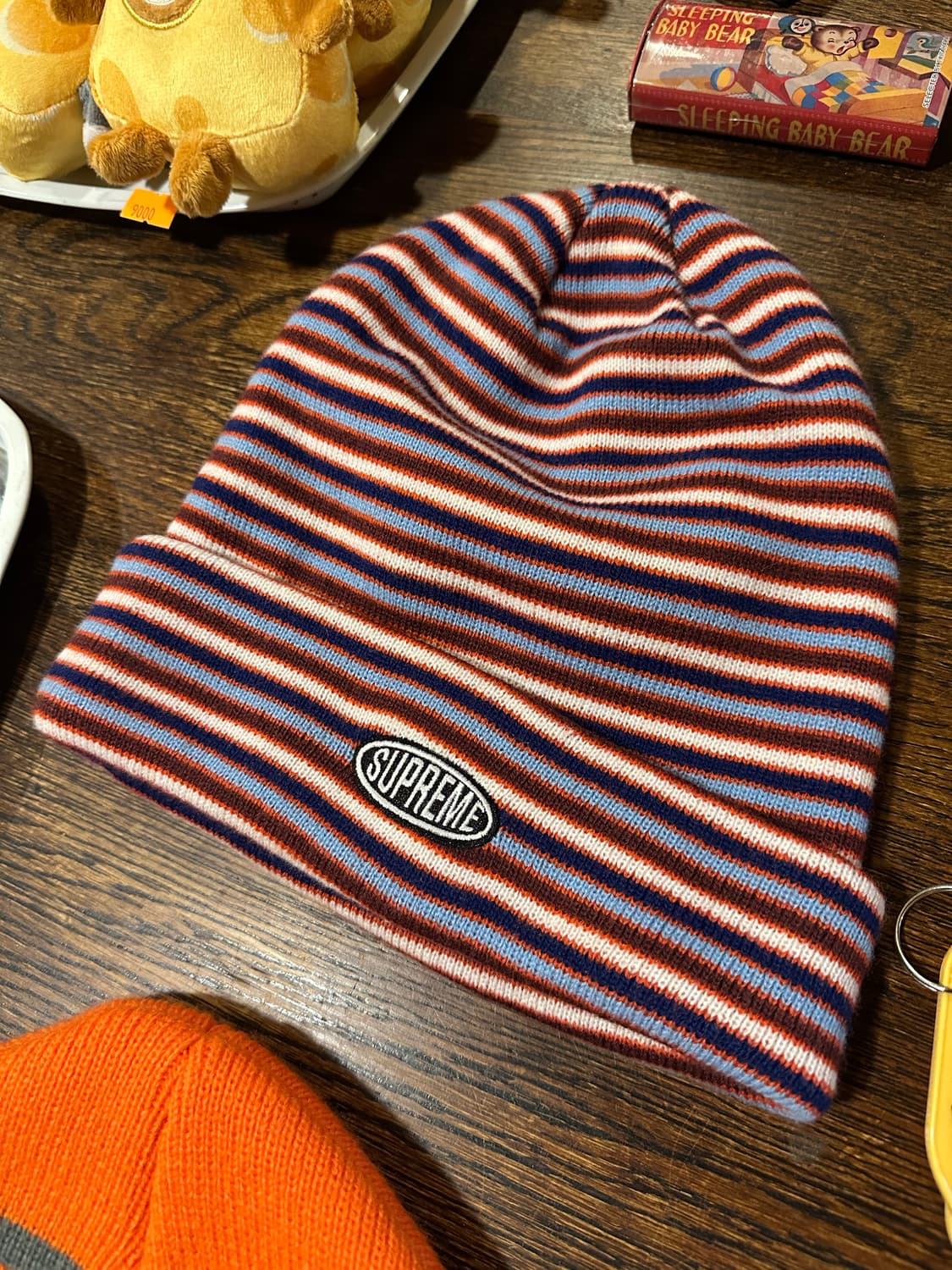 17FW 슈프림 스트라이프 오벌로고 비니 멀티컬러 상품이미지1