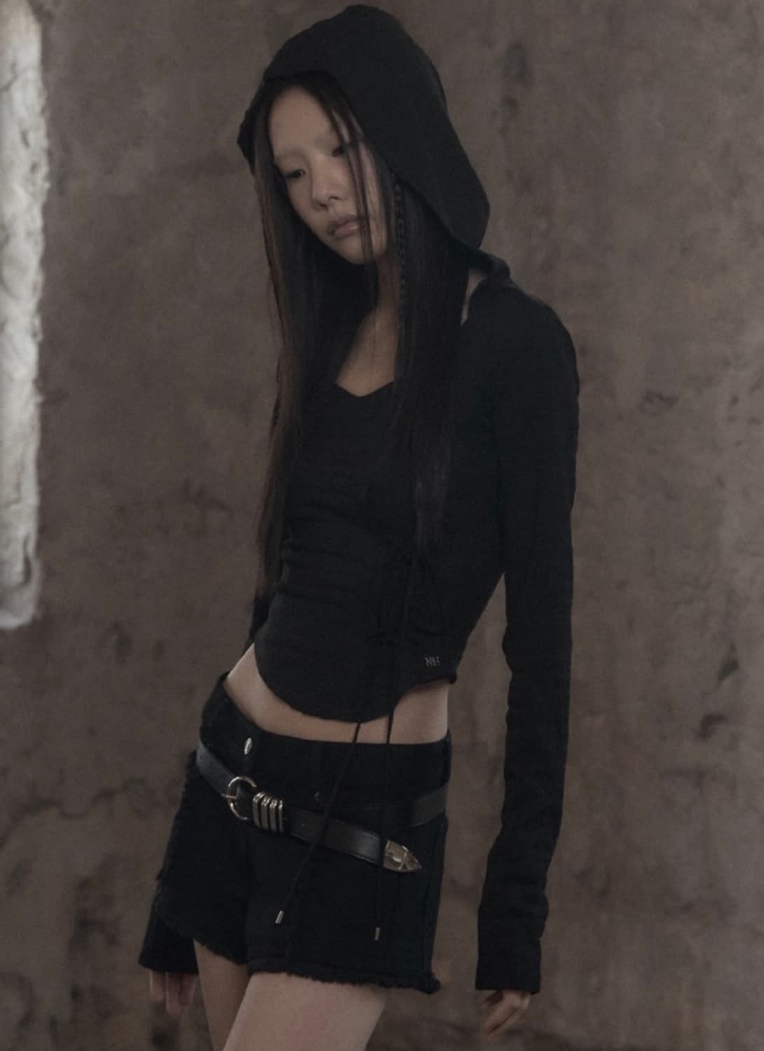 mnem Diamond Neck Corset Hoodie (black) 상품이미지1