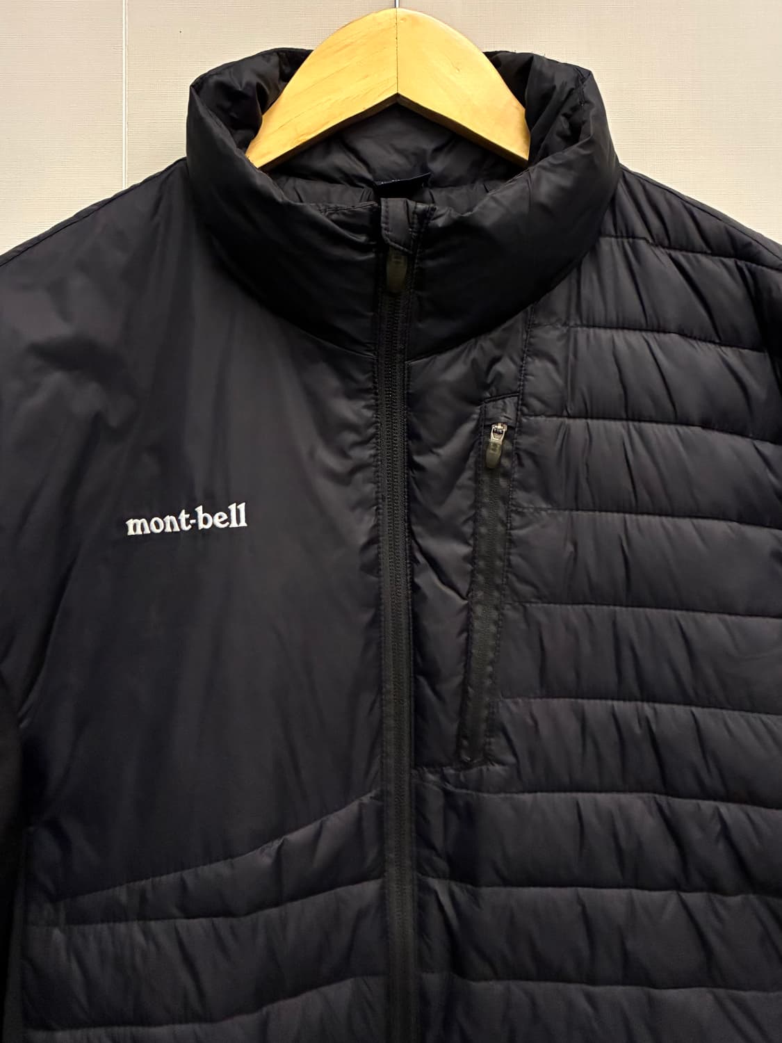 (M~L)mont bell 몽벨 라이트웨이트 경량 패딩 자켓 블랙 상품이미지4