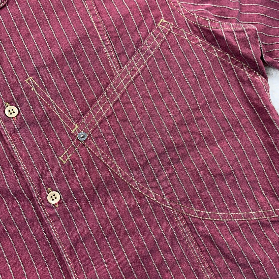 아르마니 진스 트윌 코튼 사선 포켓 버건디 스트라이프 셔츠 상품이미지3