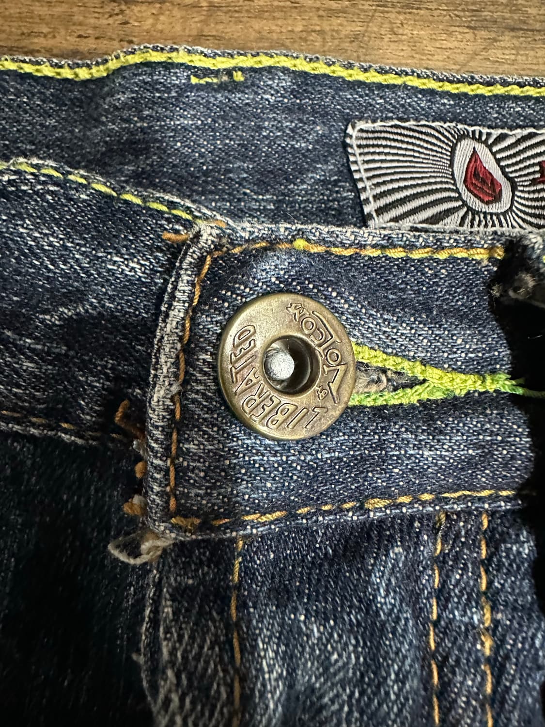 볼컴 VOLCOM Y2K 스톤로고 백스트랩 데님 팬츠 청바지32 상품이미지8