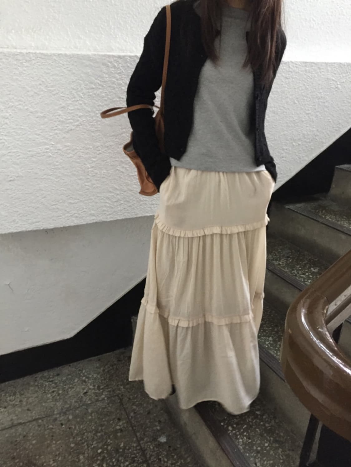 하우유 퓨어 프릴 롱 스커트 두 색상 일괄 상품이미지2