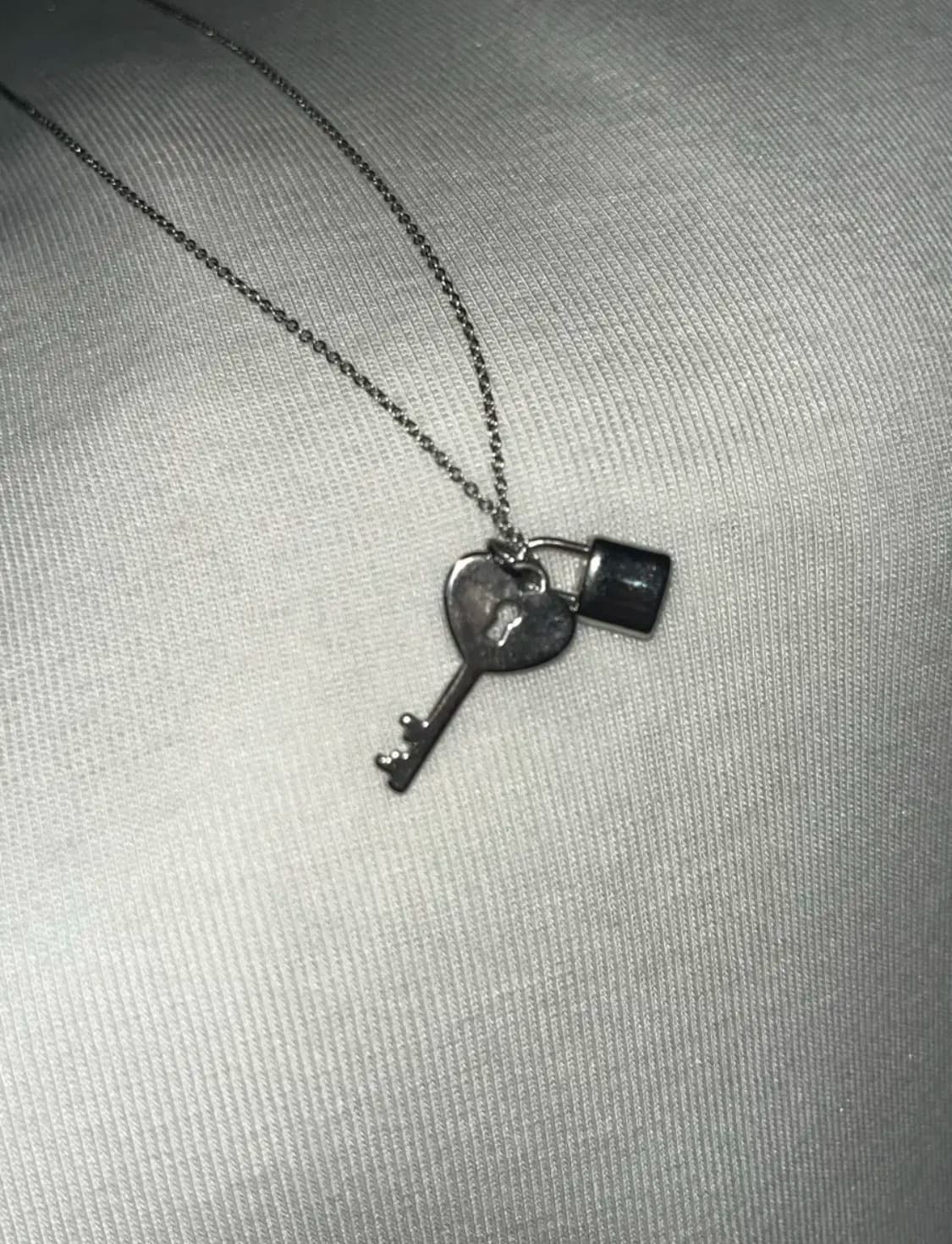 love lock necklace 롱목걸이 상품이미지1