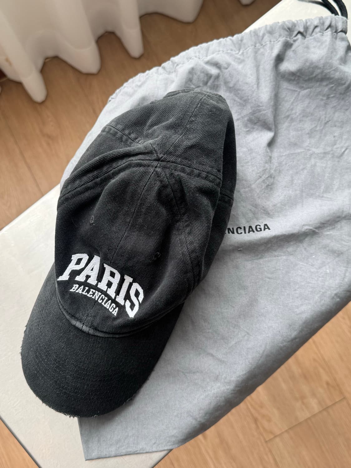 발렌시아가 PARIS 로고 볼캡 블랙 L / 실착 3회미만 / 더스트백  상품이미지2