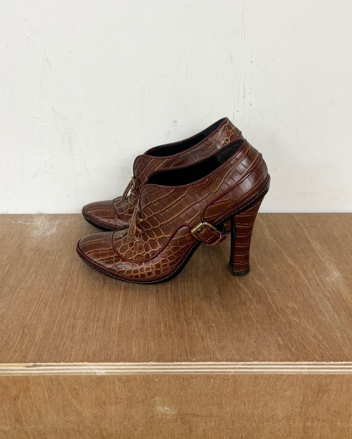 셀린느 브라운 레이스업 슈즈 상품이미지5