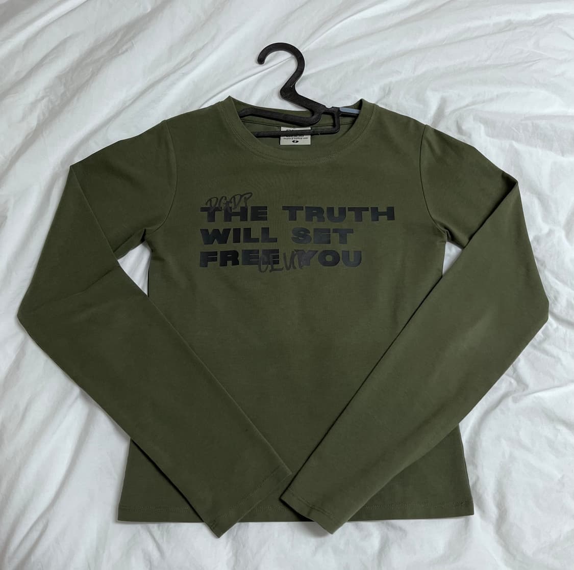 DGDP FREE YOU 세미크롭 롱슬리브 카키 상품이미지1