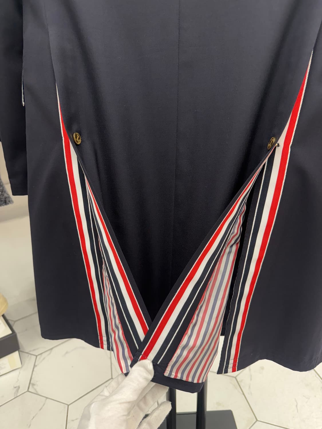 [2] 톰브라운 사선완장 체스트필드 울 코트 상품이미지6