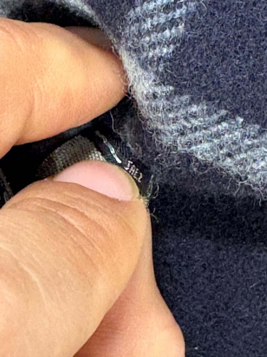 버버리 램스울 100% 네이비 머플러 목도리 정품 상품이미지3