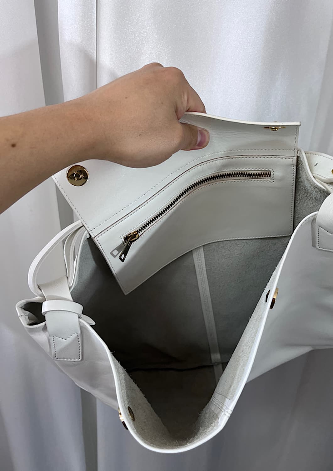 CHRISTIAN VILLA 상품이미지5