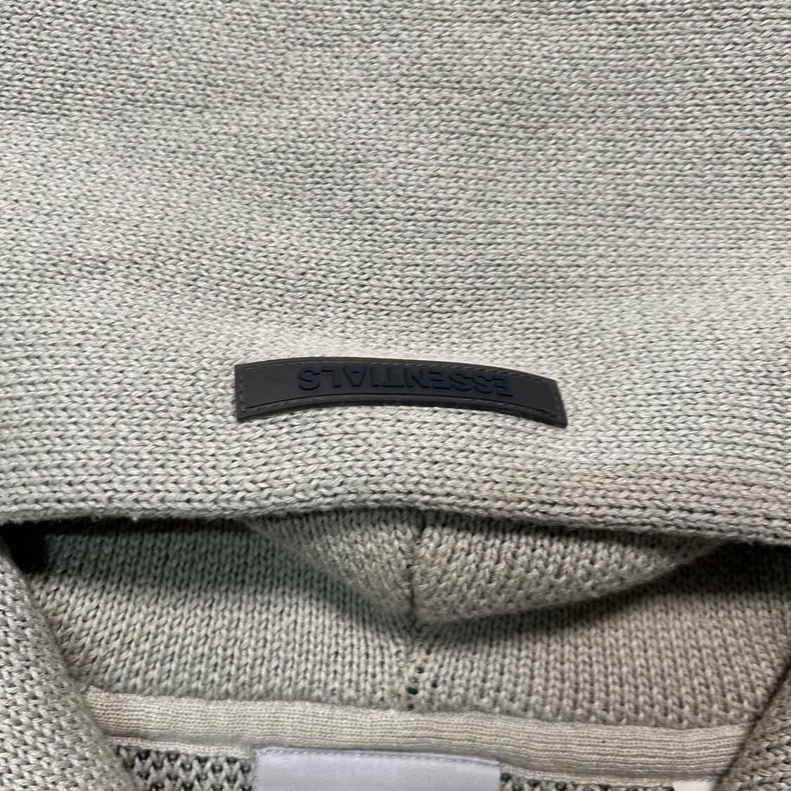  에센셜 후드니트 피스타치오  상품이미지3