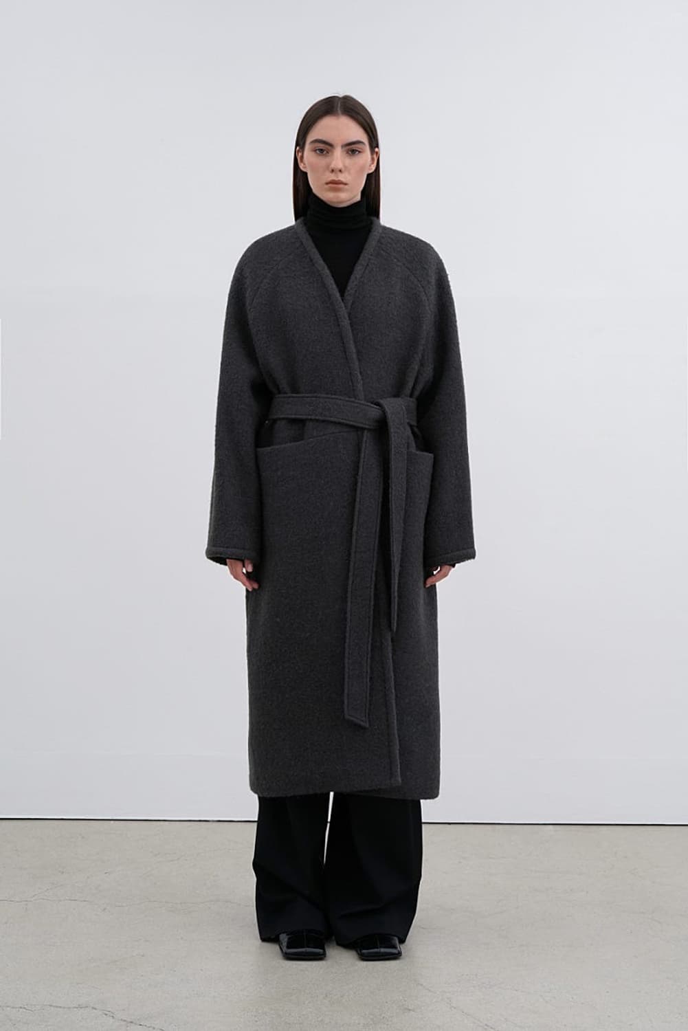 인사일런스 칼라리스 알파카 로브 코트 CHARCOAL 상품이미지1