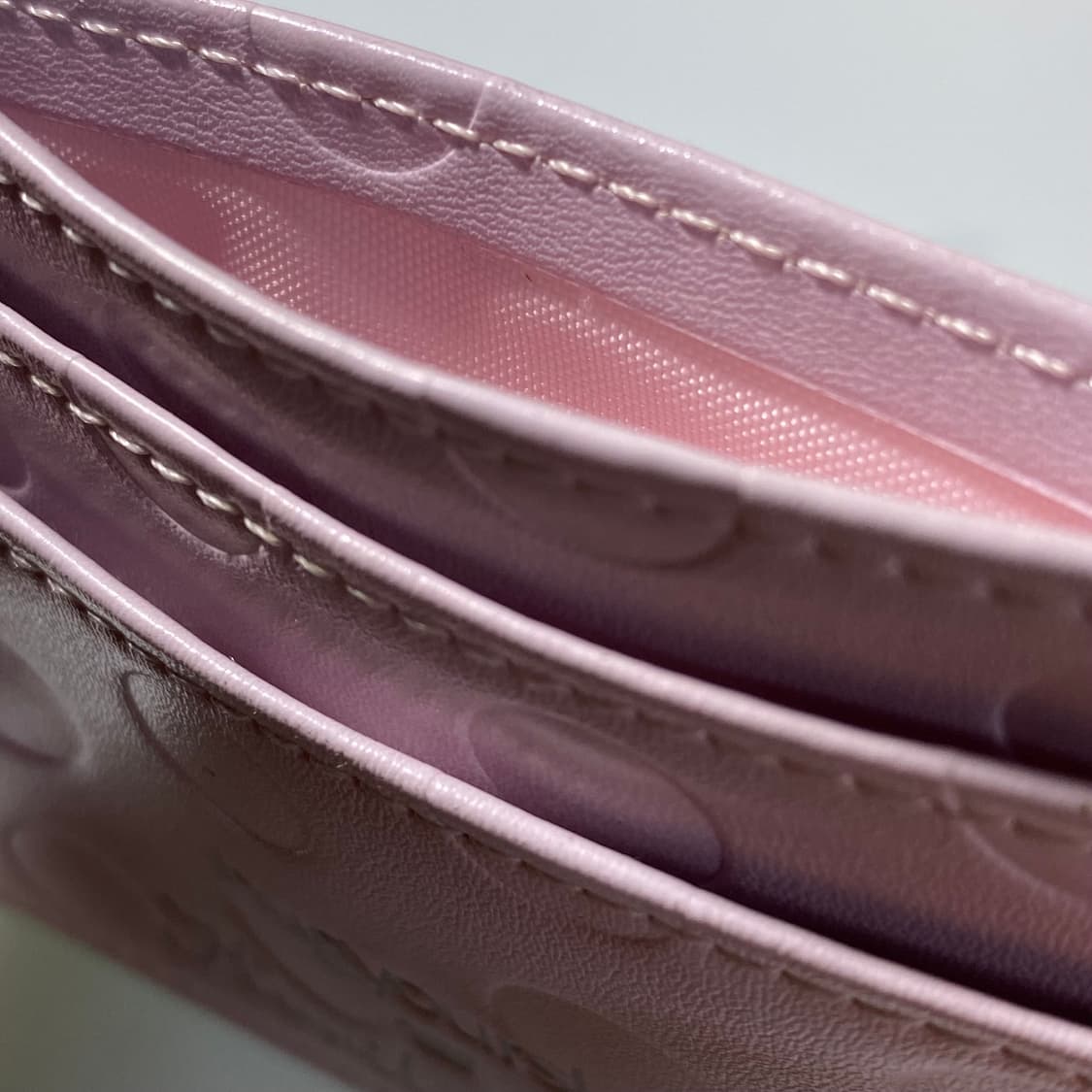 [정품] 허그유어스킨 코리락쿠마 도트 카드지갑 상품이미지8