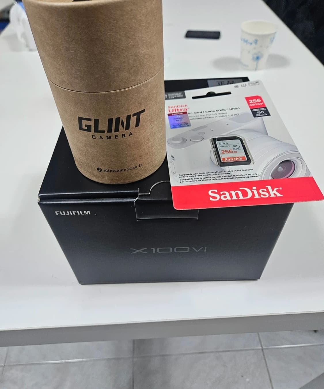 Fujifilm 후지필름 X100VI 미개봉 새제품 판매합니다. 상품이미지1