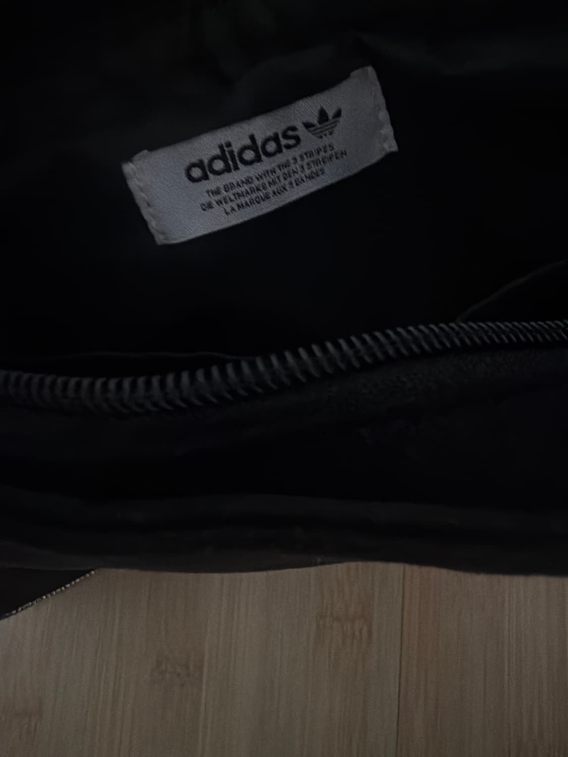 아디다스 오리지널 핸드백 블랙 스웨이드 상품이미지2