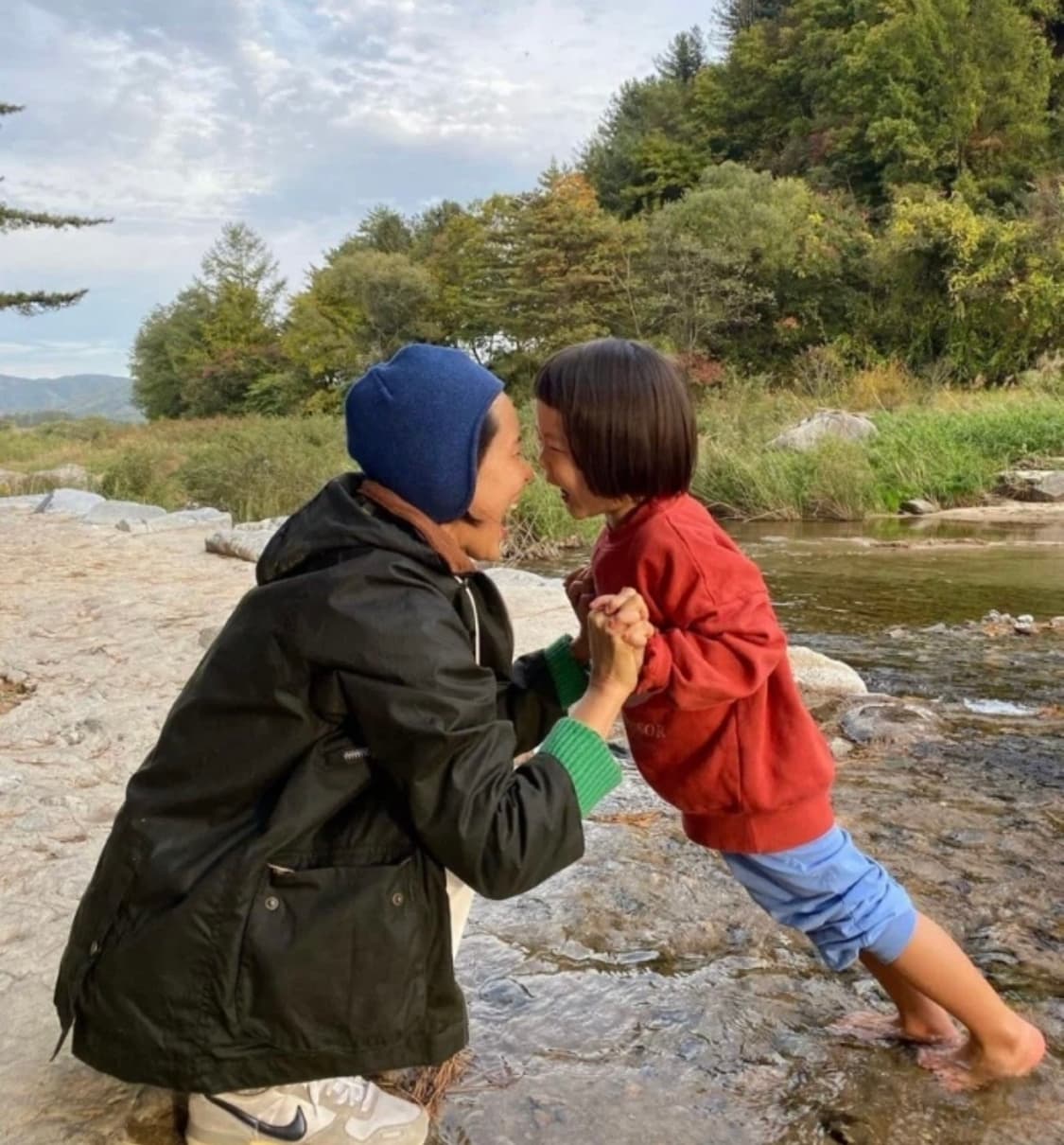 바버 알렉사청 콜라보 오버핏 왁스 자켓 (한정판) 상품이미지4