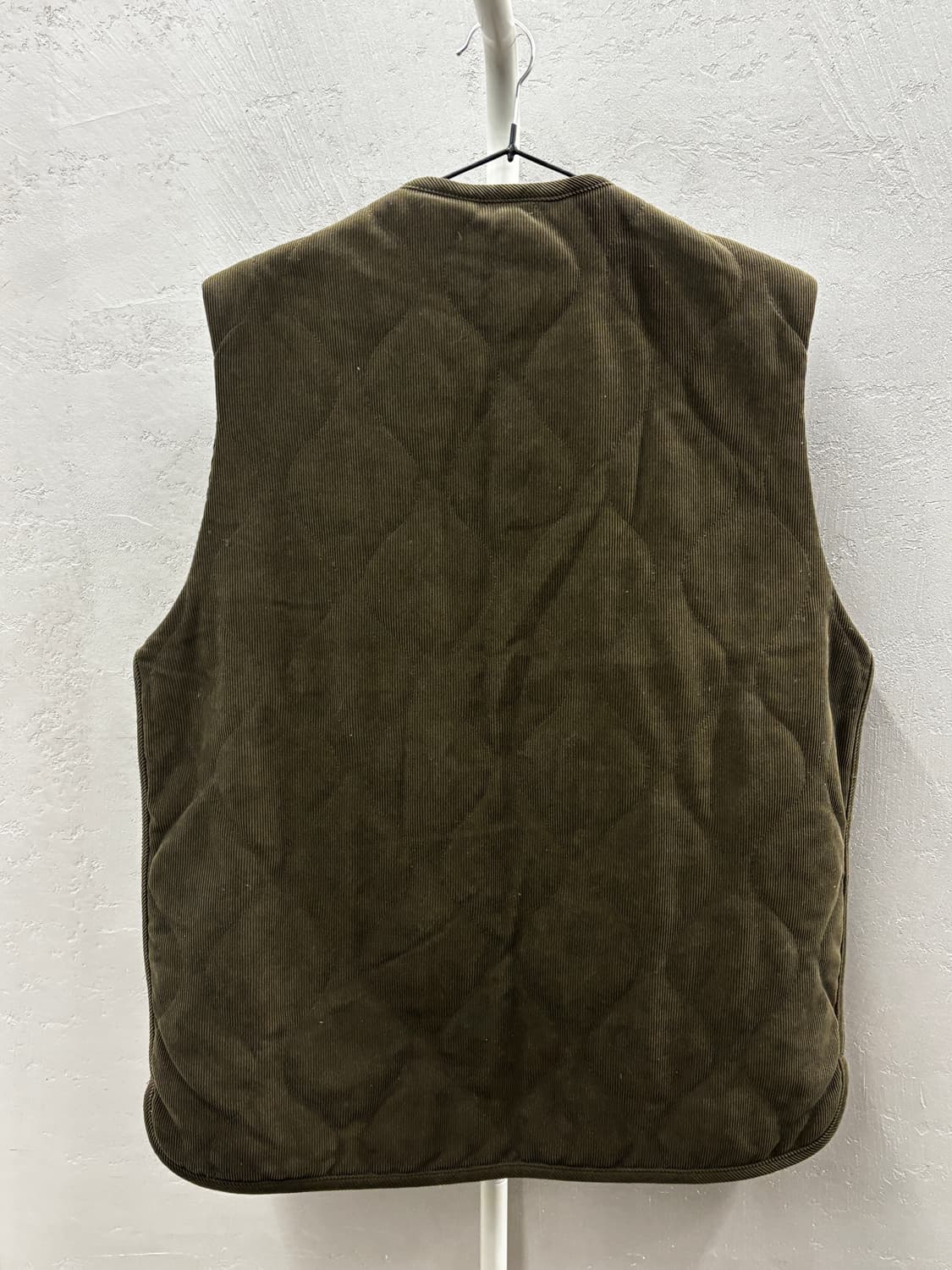 Epigram 코듀로이 퀼팅 조끼 카키 L 상품이미지9