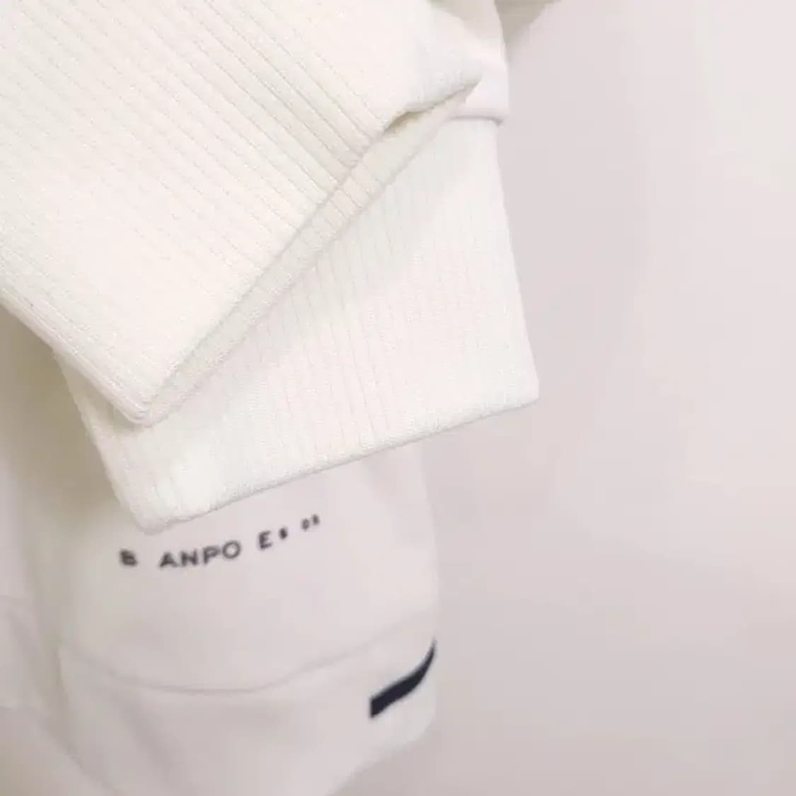 빈폴스포츠 흰색 맨투맨 상품이미지5