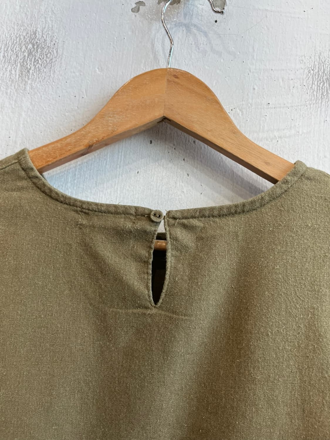 어스뮤직 JPN 린넨 블렌디드 프릴 블라우스 상품이미지4