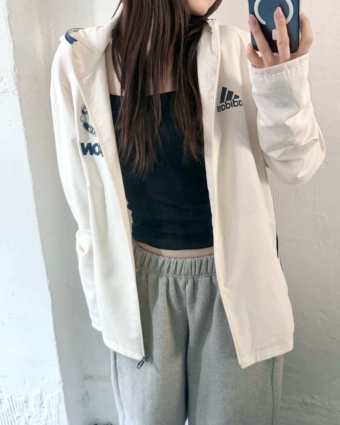 Adidas 아디다스 맨체스터유나이티드 크림 네이비 컬러 후드 바람막이  상품이미지2