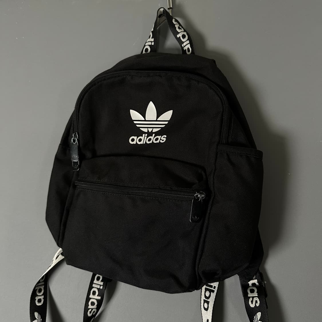 아디다스 파이어버드 불꽃 로고 미니 백팩 가방 블랙  [013106] 상품이미지2