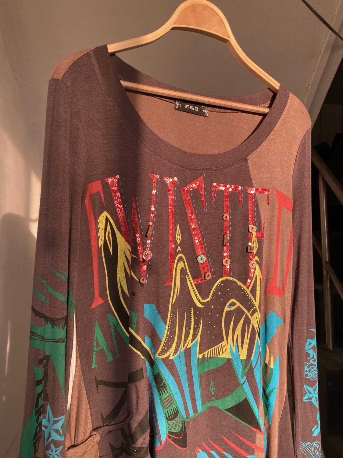 빈티지 디테일 가득 언발 티셔츠 상품이미지2