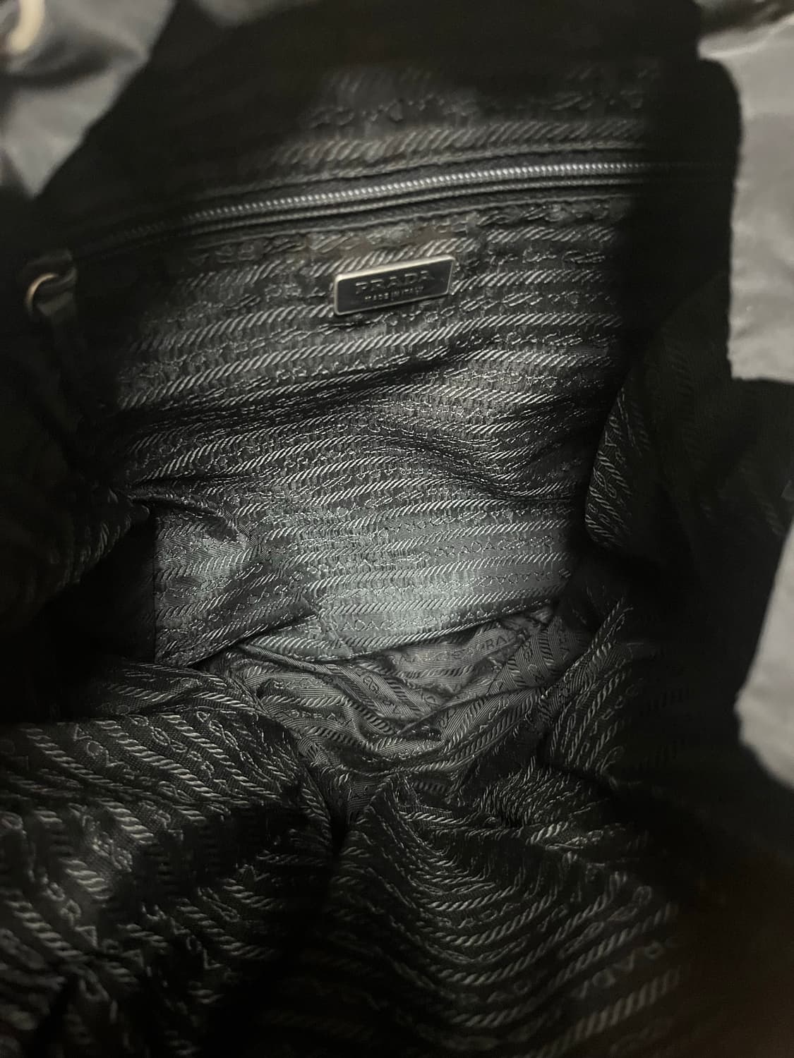 프라다 블랙 나일론 레더 우산꽂이 백팩 정품 상품이미지4