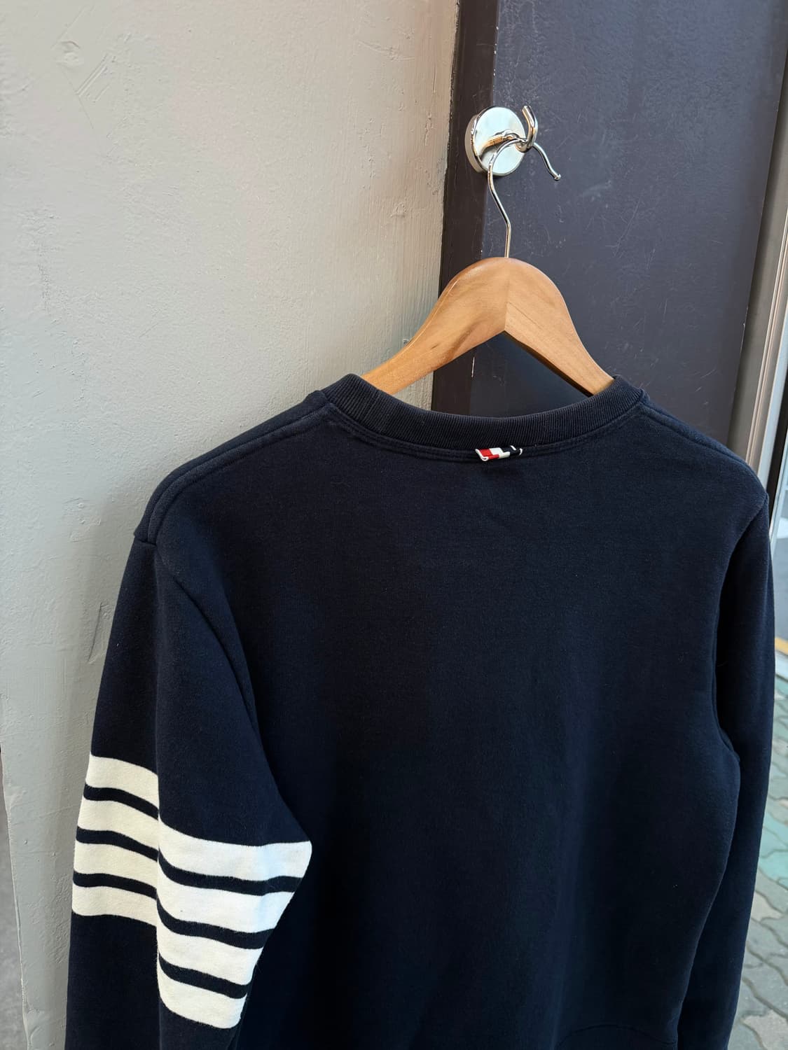 4/ 톰브라운 클래식 루프백 4바 맨투맨 상품이미지7