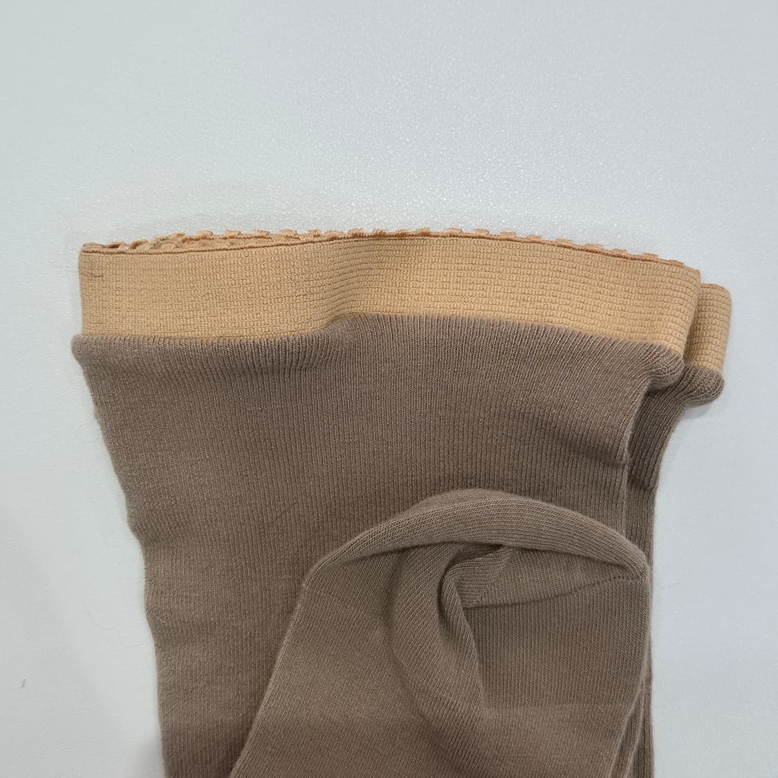 오노에 모아 니트 밴드 베이지 빅사이즈 니하이삭스 상품이미지4