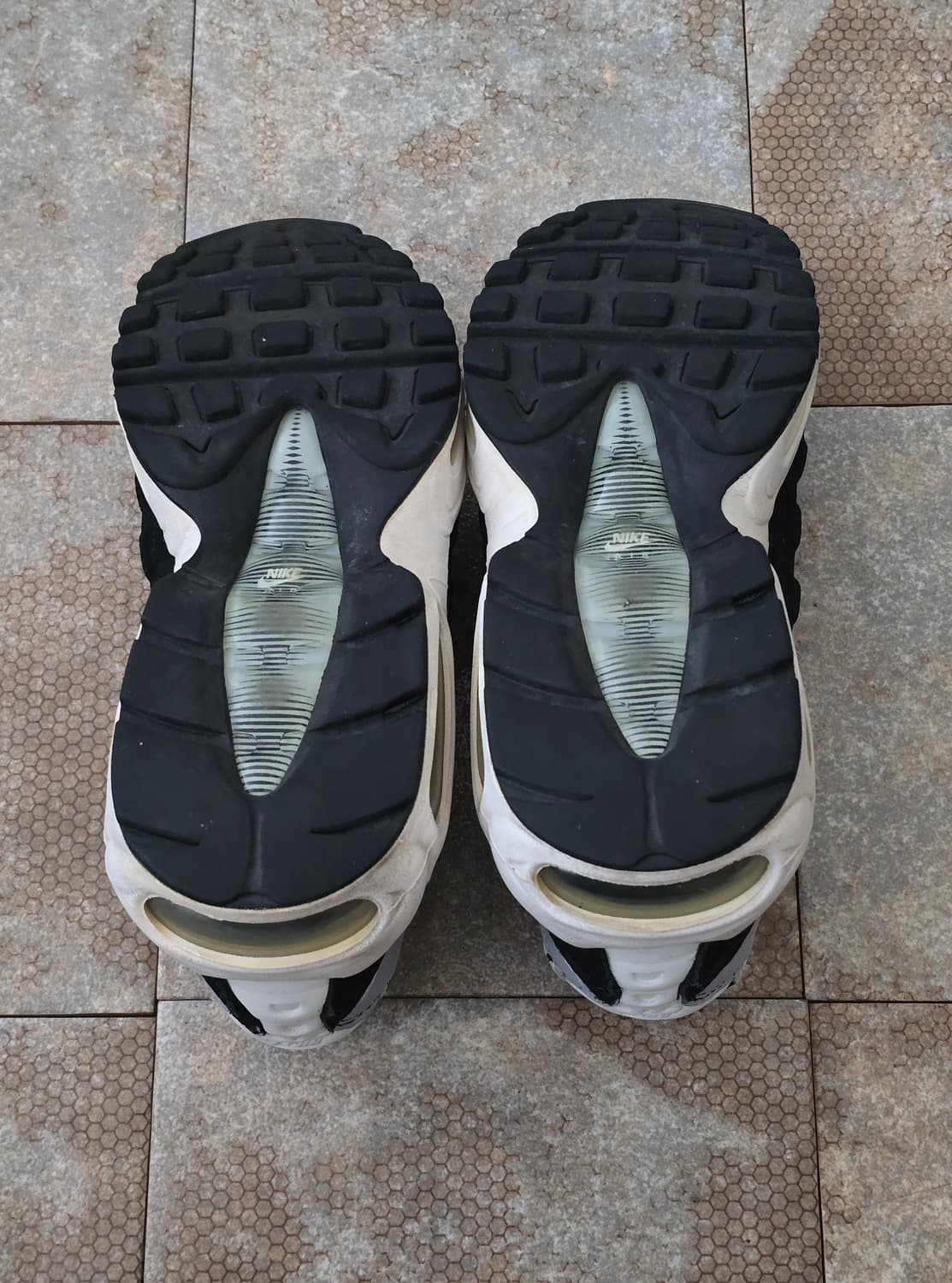 (260)나이키 에어맥스 95 에센셜 블랙 울프 그레이 상품이미지10