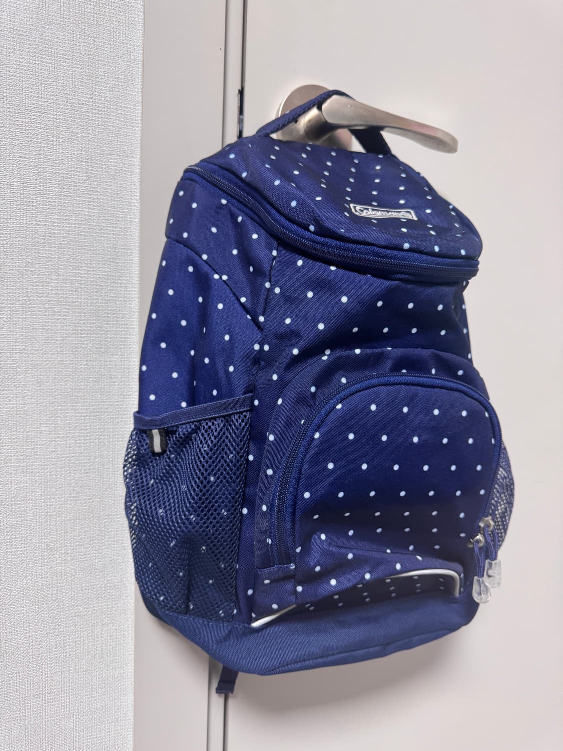 콜맨 네이비 도트 미니 백팩 상품이미지5