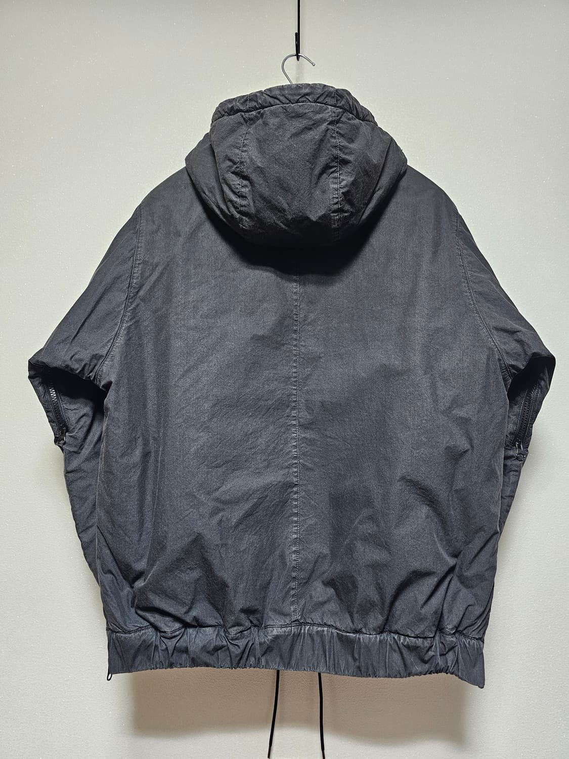 스톤아일랜드 쉐도우프로젝트 프리마로프트 아노락 상품이미지2