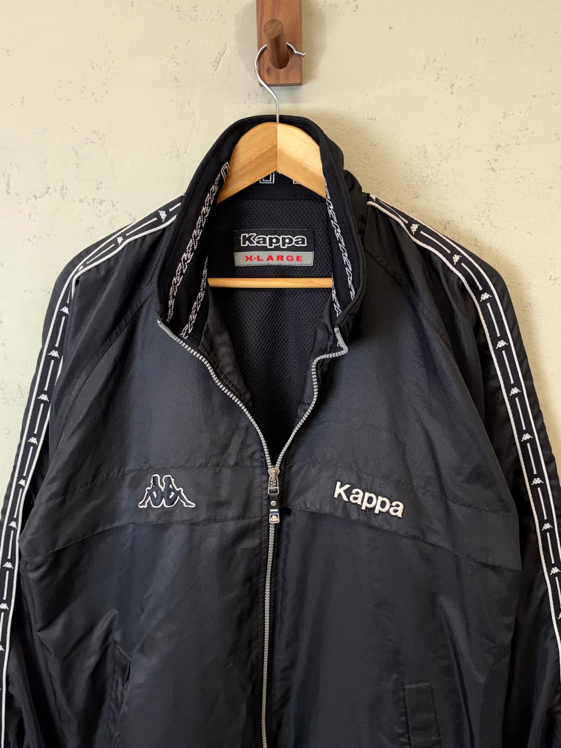 카파 90s 올드스쿨 사이드라인 바람막이 블랙 상품이미지3