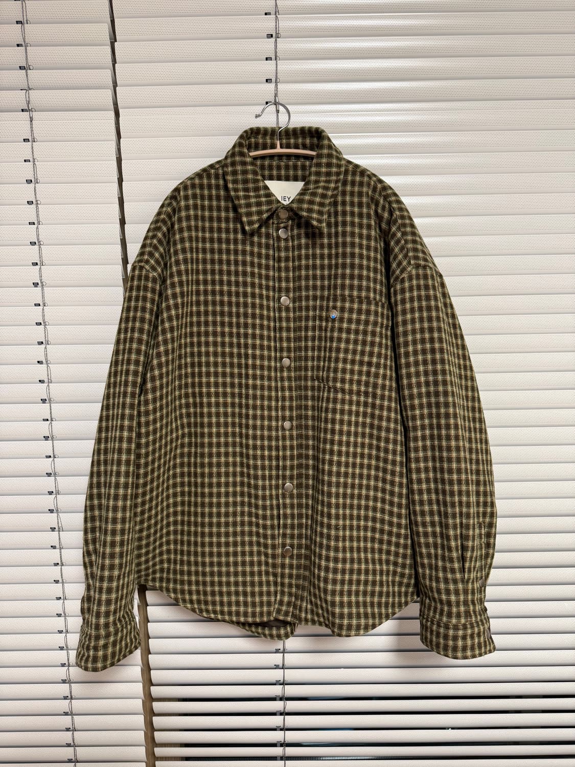 이에이 iey 패딩셔츠 브라운 상품이미지1