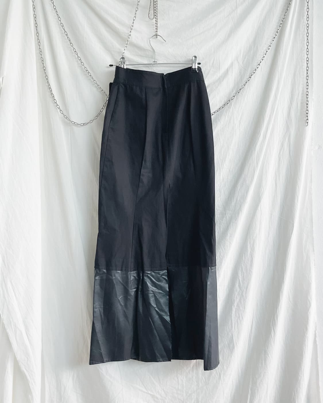 돌체앤가바나 금장 마린 버튼 블랙 레더패널 롱스커트 상품이미지8