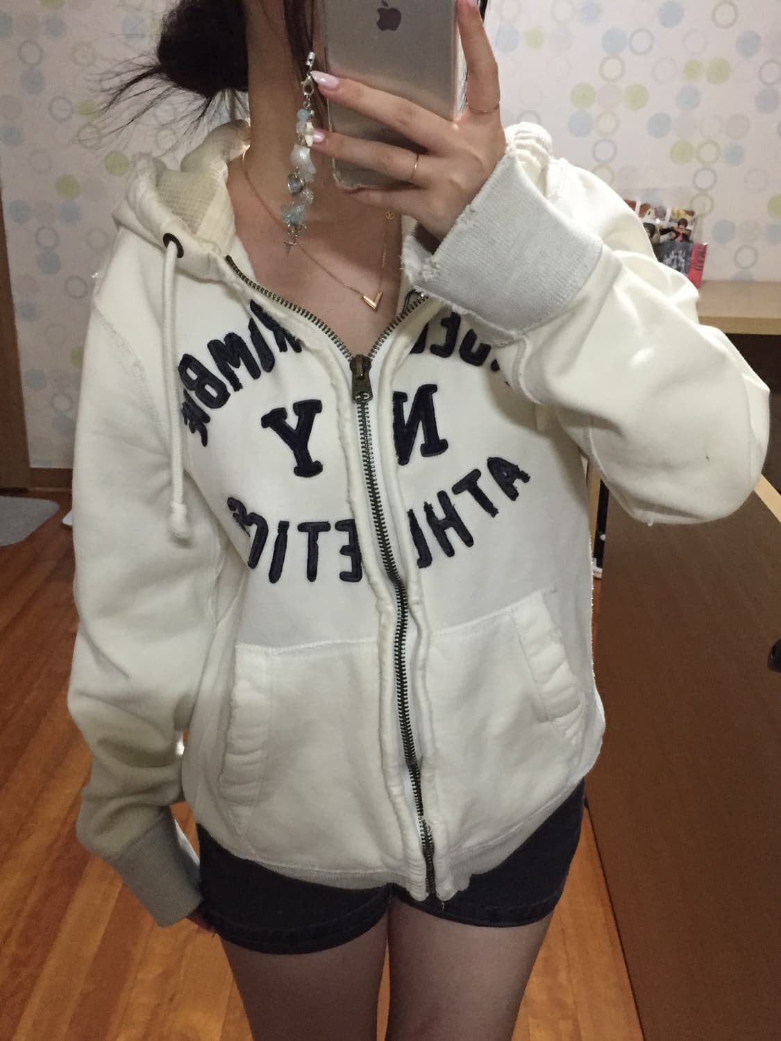 아베크롬비 데미지 디테일 화이트 후드집업 상품이미지1