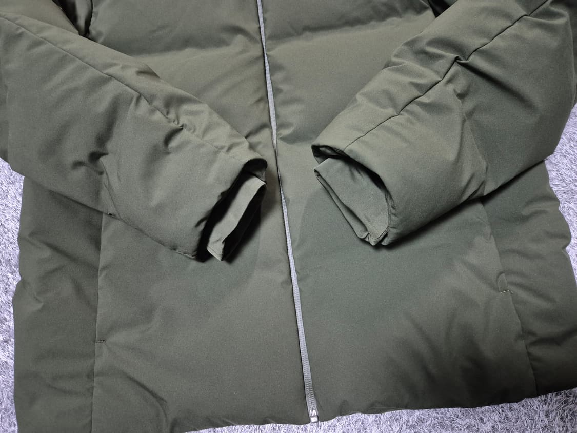 유니클로 남성 심리스 다운패딩 XL 상품이미지5