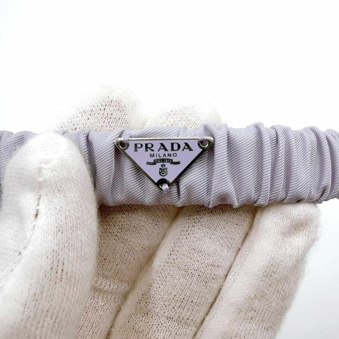 새상품 프라다 리나일론 헤어밴드 머리띠 그레이 컬러 상품이미지6