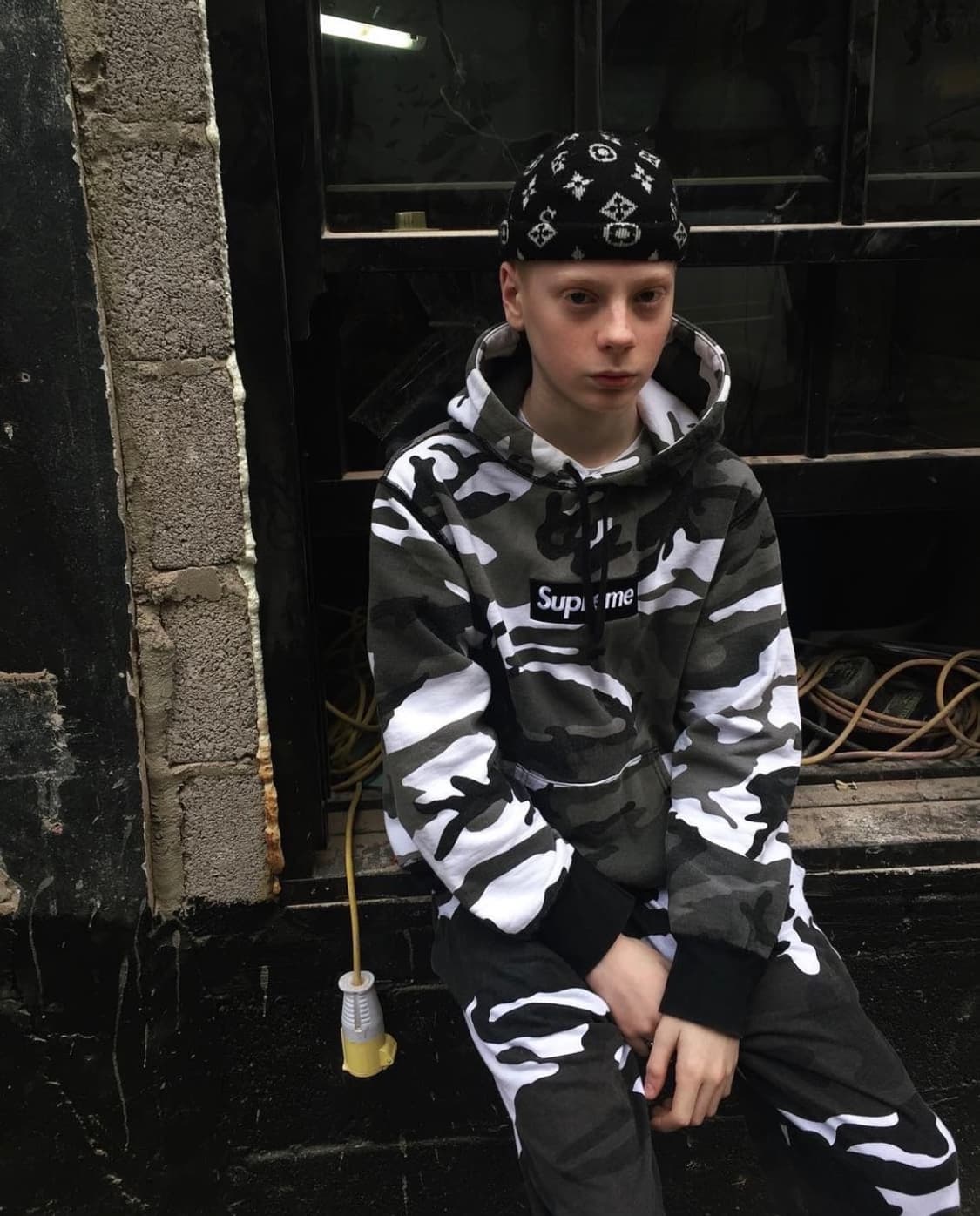 슈프림 x 루이비통 패러디 비니 2000-fw 상품이미지10