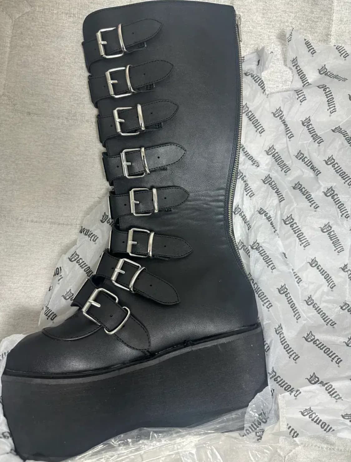 (새거) 데모니아 댐드 버클 스트랩 니하이 부츠 250 펑크 지뢰계 통굽 상품이미지2