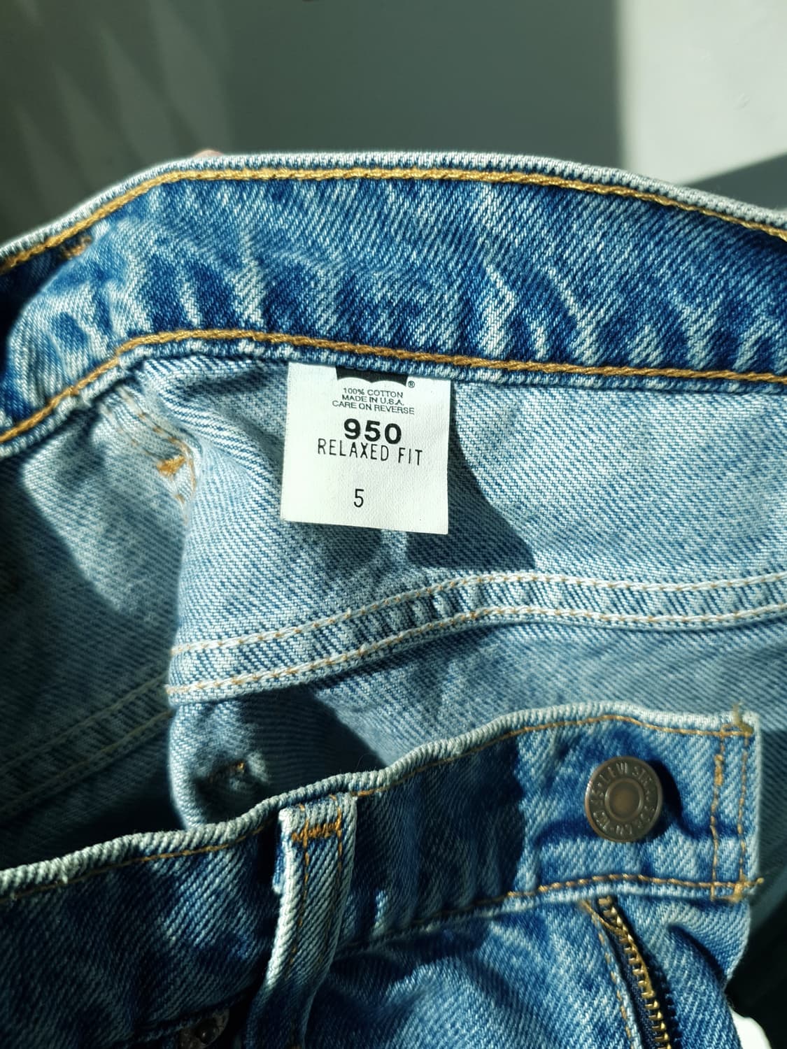 90s Levi's 950 Denim Shorts 상품이미지4