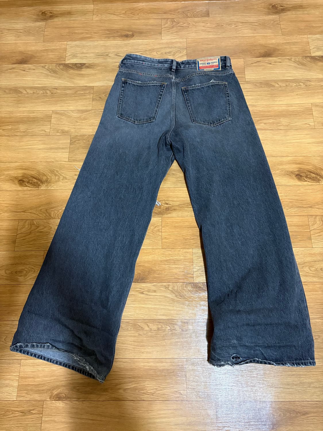 디젤 D-Rise 데미지 워싱 와이드 데님 상품이미지4