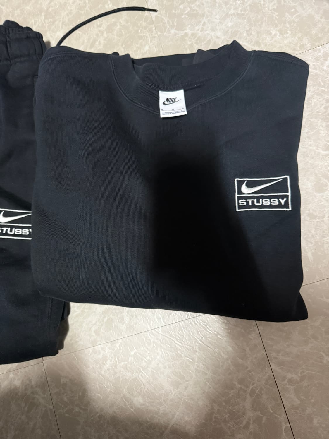 M&S사이즈 나이키 스투시 맨투맨 & 팬츠 블랙 셋업 상품이미지1