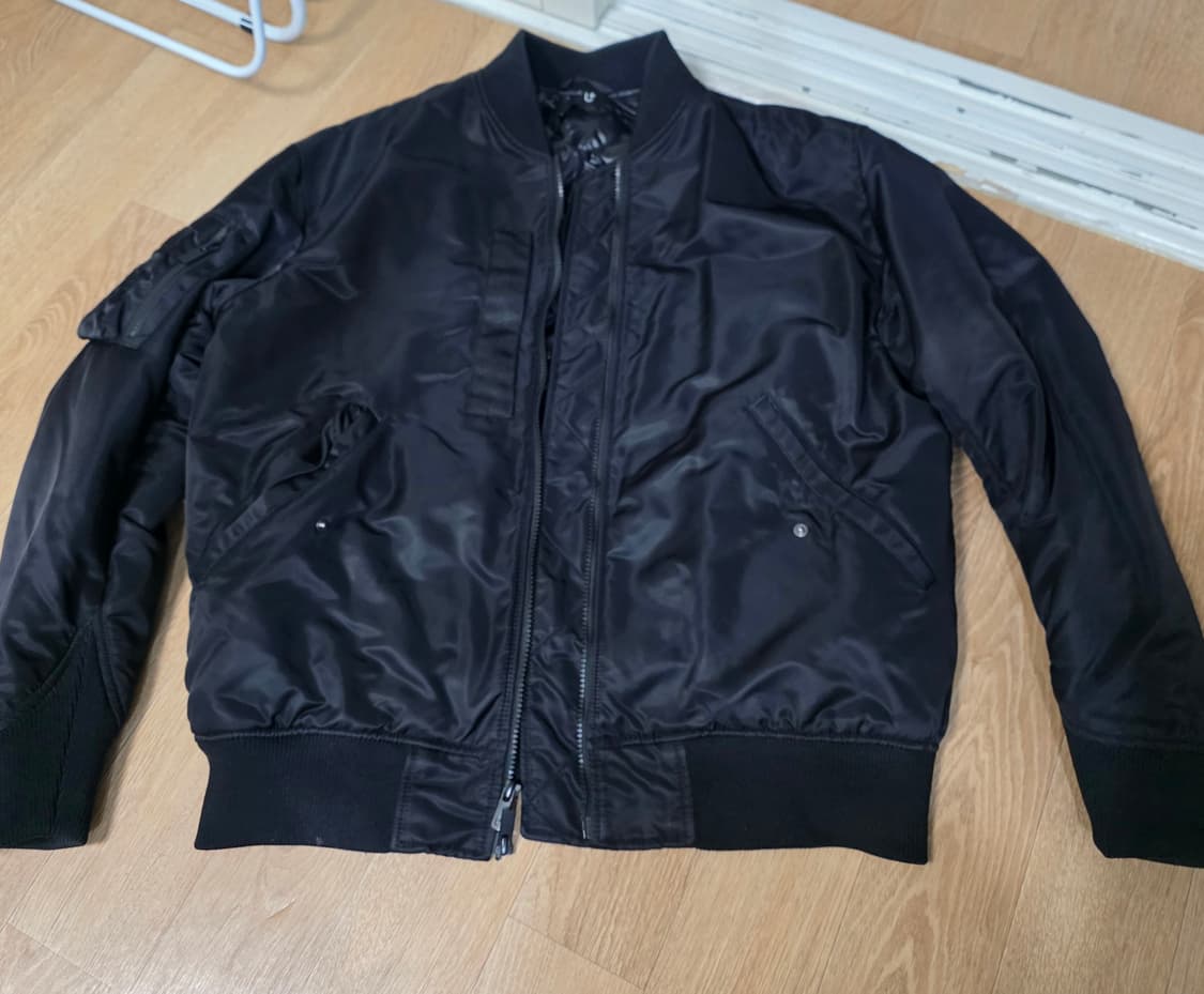 유니클로 질샌더 MA-1 라지 상품이미지1