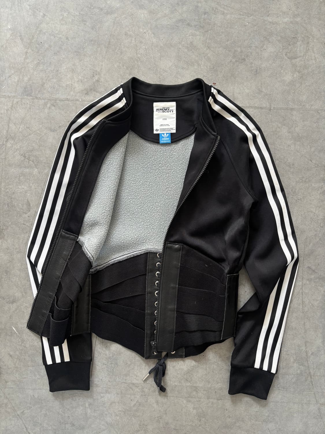 Adidas 아디다스 x 제레미 스캇 블랙 코르셋 디테일 트랙탑  상품이미지4