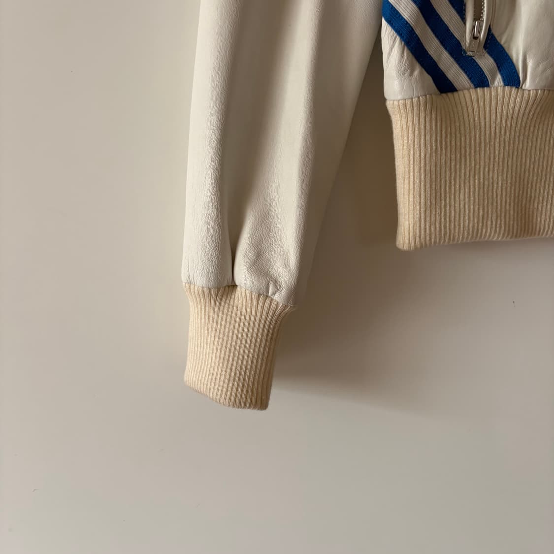 아디다스 화이트 레더 트랙탑 져지 상품이미지3