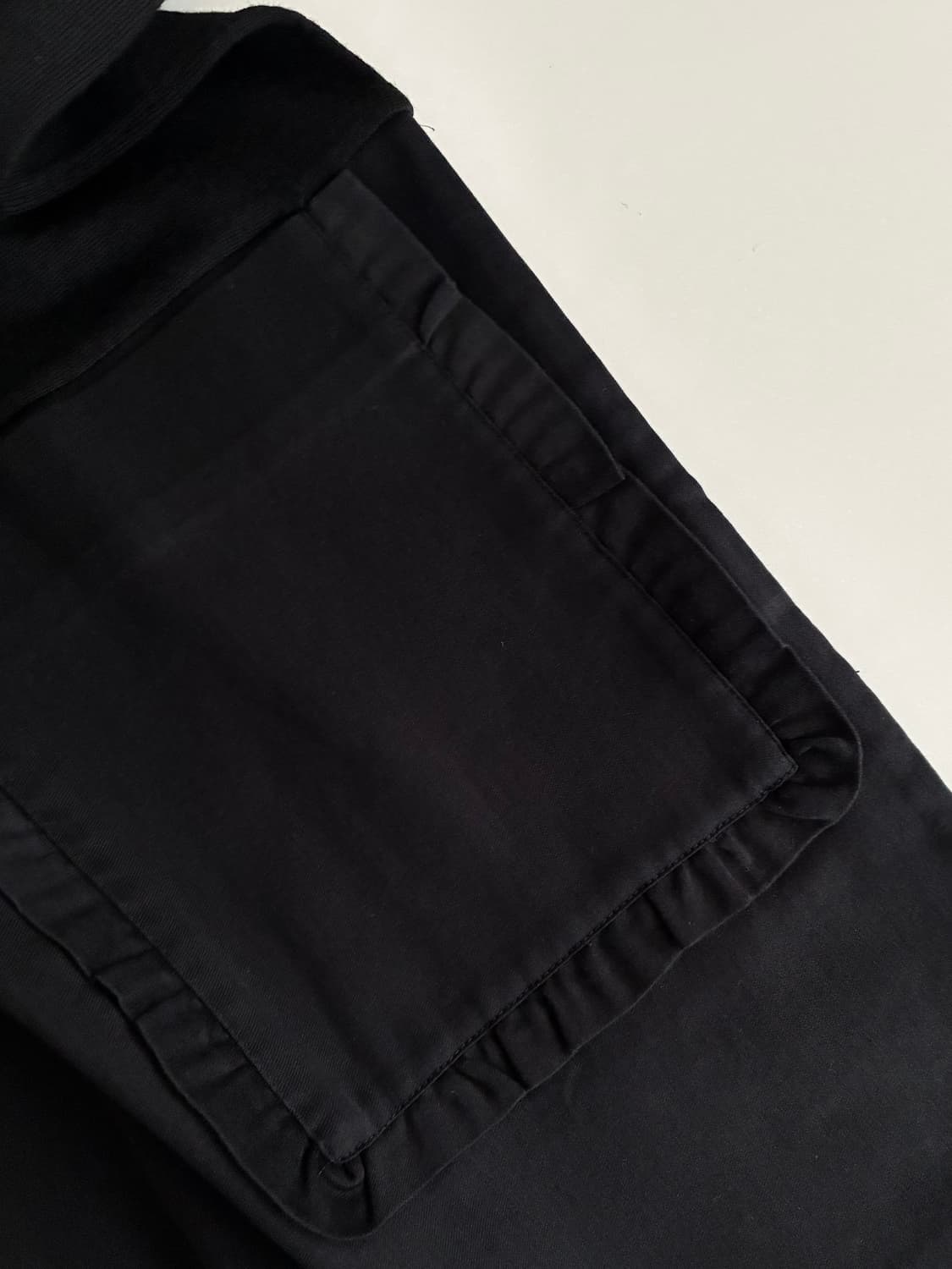 S) 코스 COS 프릴 포켓 원피스 블랙 상품이미지5