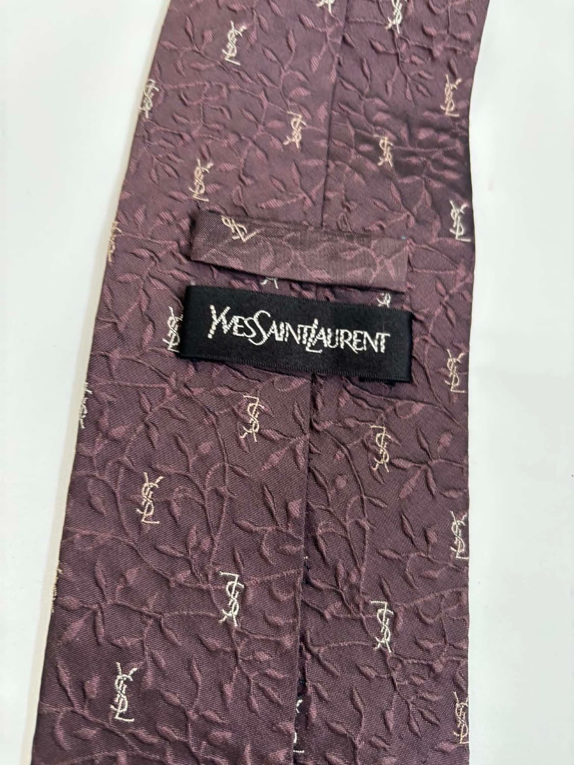 입생로랑 YSL 모노그램 패턴 실크 넥타이 상품이미지4
