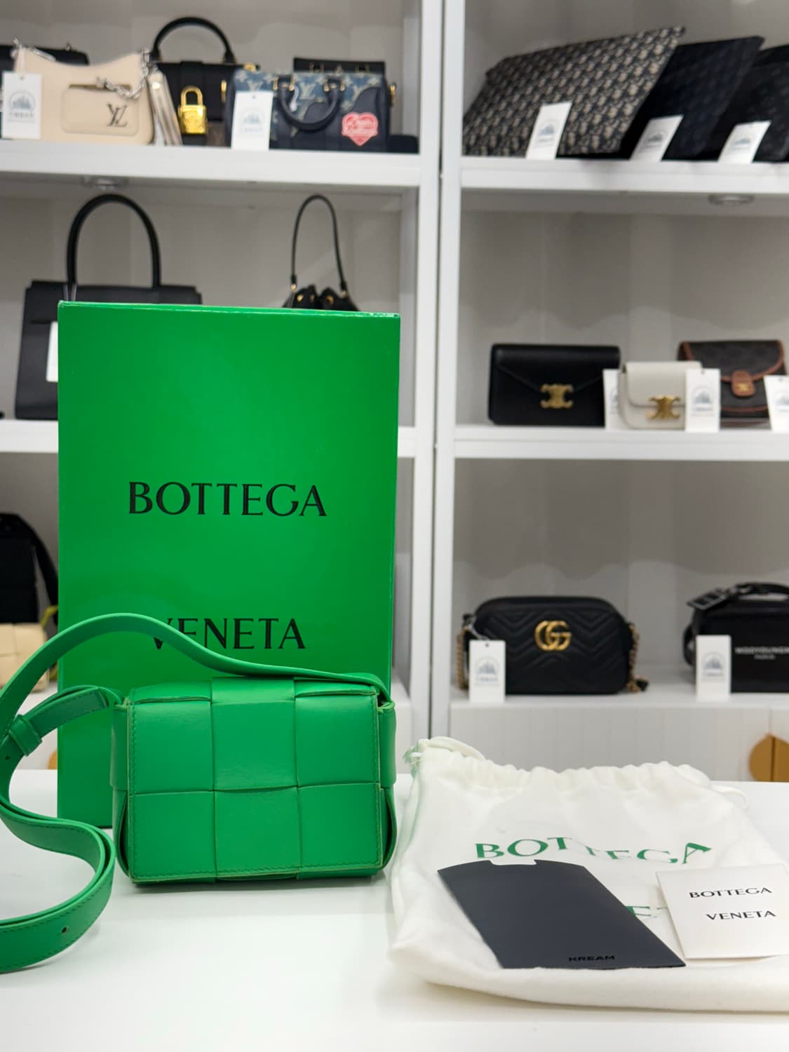 [미니] 보테가베네타 레더 카세트백 상품이미지2